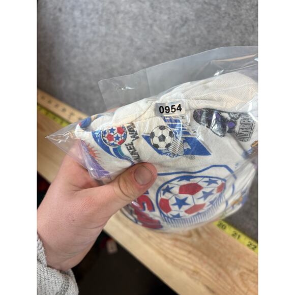 Vintage National Professional Soccer League Logo Shirt Mens XL White MLS - Picture 9 of 9